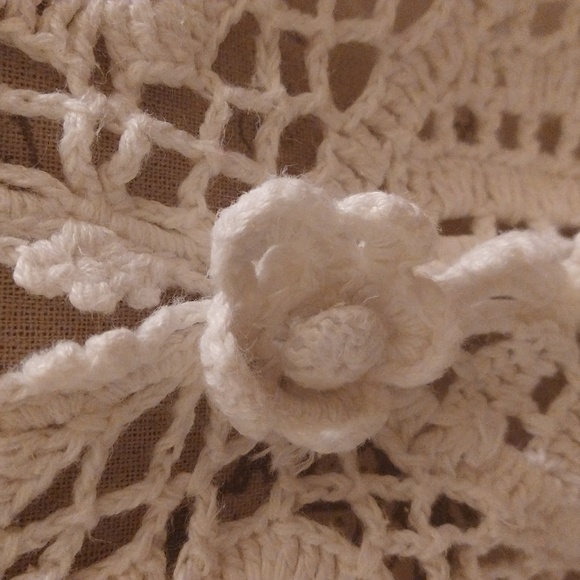 One Step Up loosely crocheted white sweater Sz OS - Picture 2 of 10